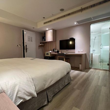Hotel 台北馥華商旅 松江館 Taipei Esterno foto