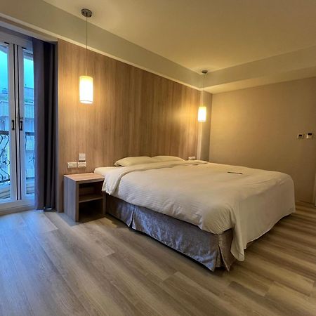 Hotel 台北馥華商旅 松江館 Taipei Esterno foto