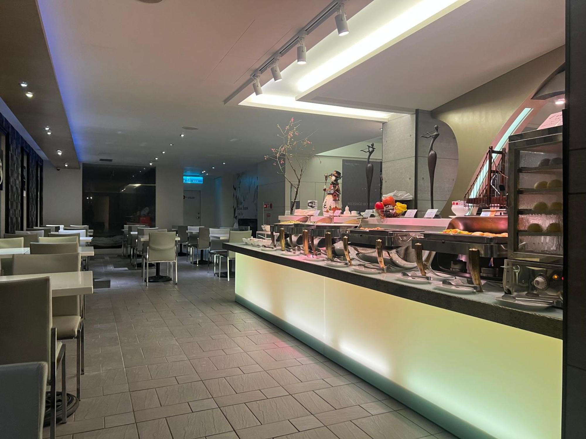 Hotel 台北馥華商旅 松江館 Taipei Esterno foto