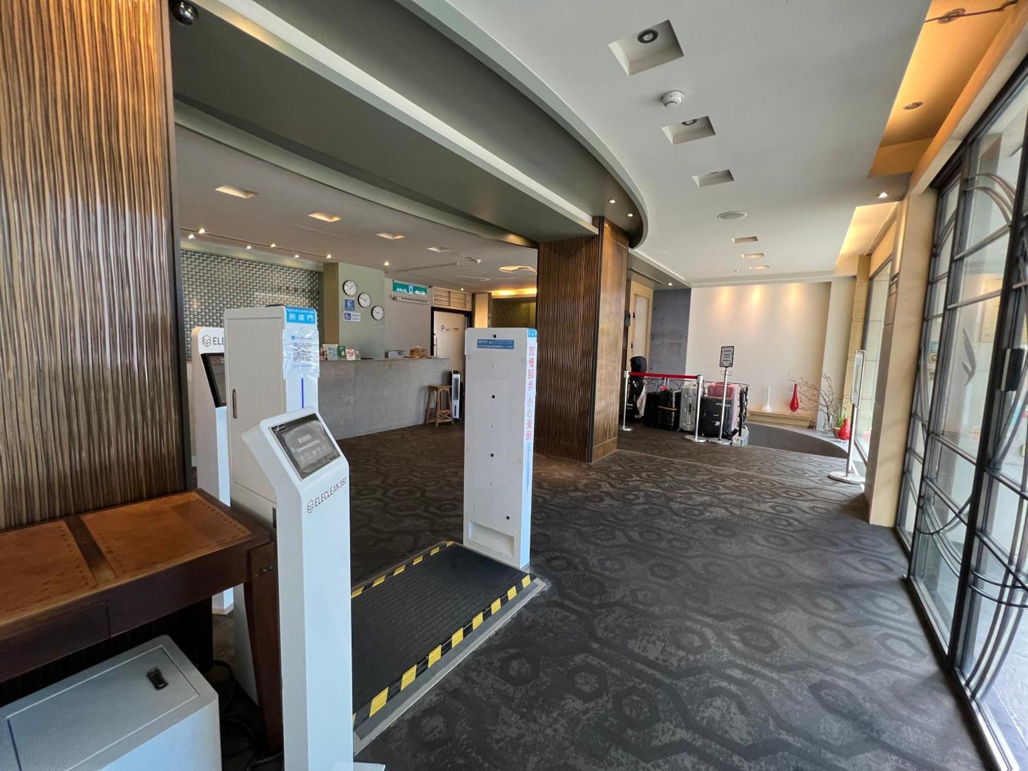 Hotel 台北馥華商旅 松江館 Taipei Esterno foto