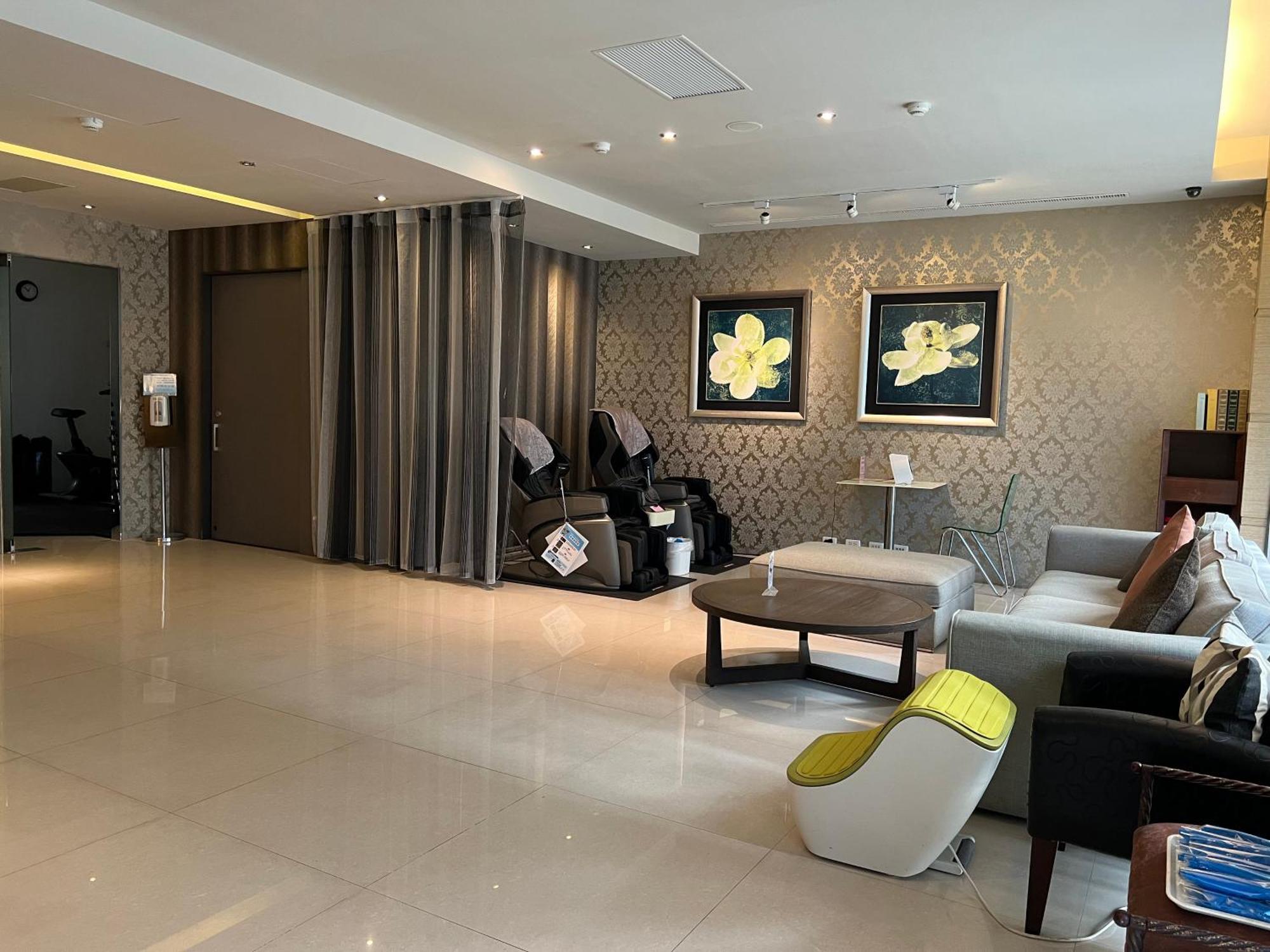 Hotel 台北馥華商旅 松江館 Taipei Esterno foto