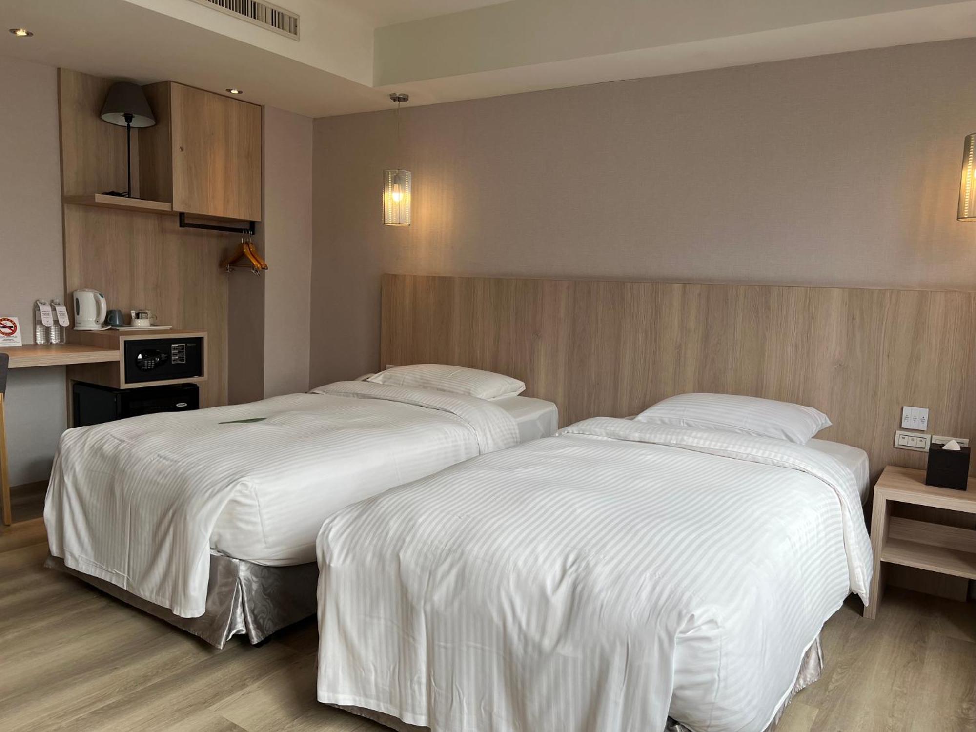 Hotel 台北馥華商旅 松江館 Taipei Esterno foto