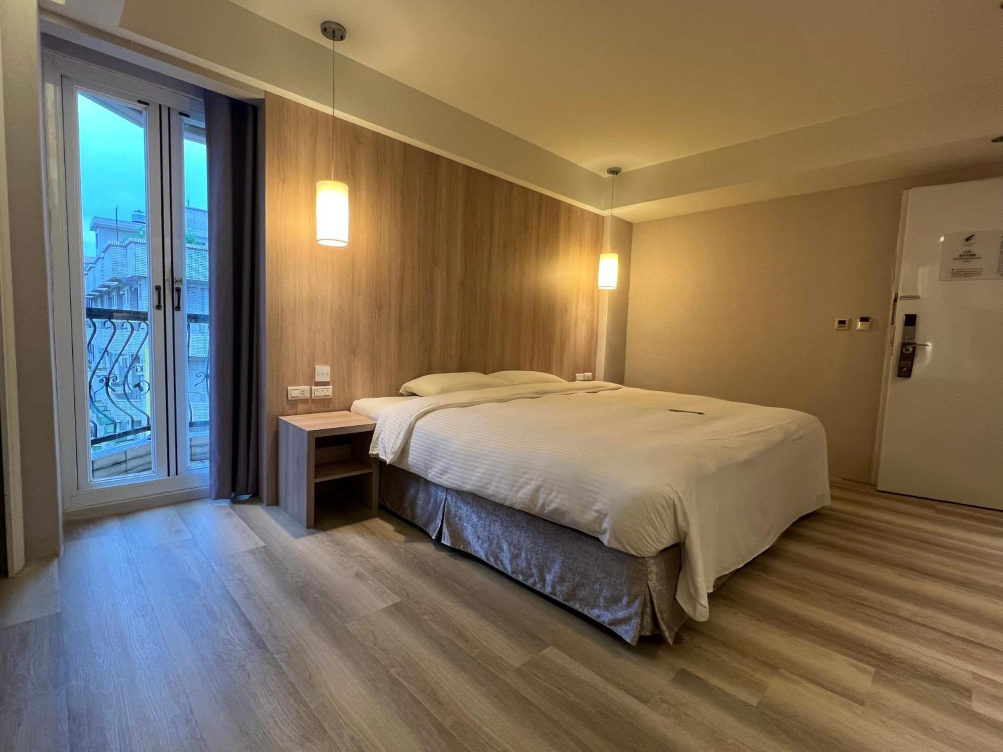 Hotel 台北馥華商旅 松江館 Taipei Esterno foto