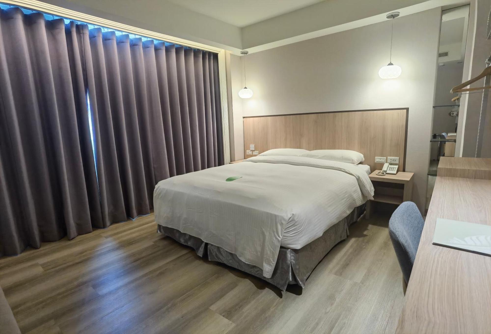 Hotel 台北馥華商旅 松江館 Taipei Esterno foto